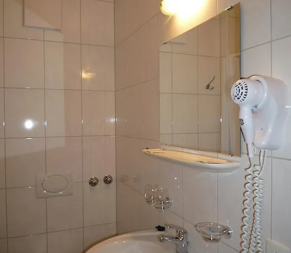 Echinger Hof Szálloda Eching